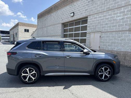 2025 Volkswagen Tiguan 2.0T SE 4MOTION