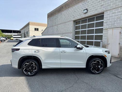 2025 Volkswagen Tiguan 2.0T SEL R-Line 4MOTION