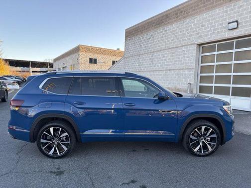2025 Volkswagen Atlas 2.0T SEL Premium R-Line 4MOTION