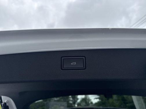 2025 Volkswagen Tiguan 2.0T SE R-Line Black 4MOTION