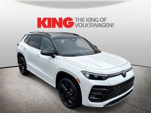 2025 Volkswagen Tiguan 2.0T SE R-Line Black 4MOTION