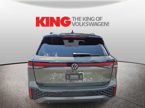 2025 Volkswagen Tiguan 2.0T SE R-Line Black 4MOTION