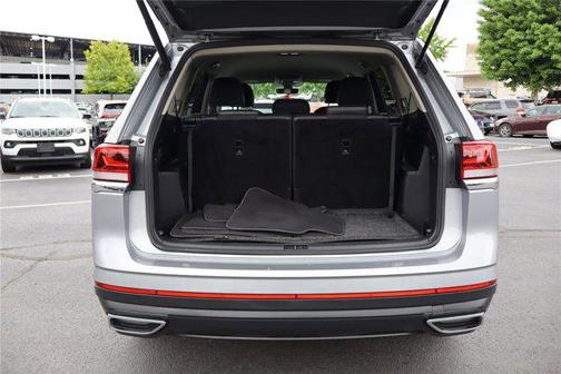 Silver Mist Metallic 2024 Volkswagen Atlas 2.0T SE
