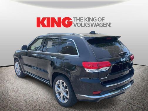 Diamond Black Crystal Pearlcoat 2020 Jeep Grand Cherokee Summit