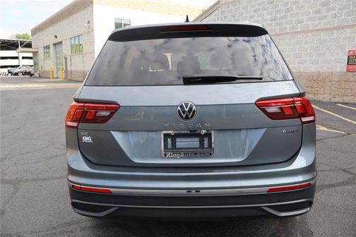 Platinum Gray Metallic 2022 Volkswagen Tiguan 2.0T SE 4MOTION