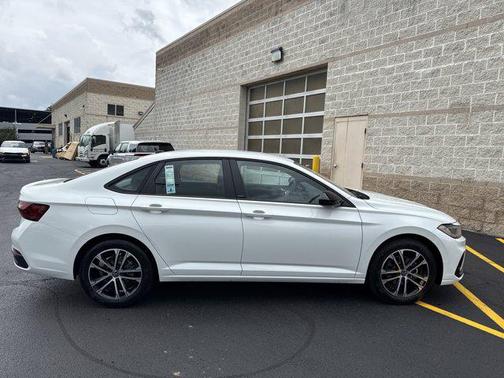 2025 Volkswagen Jetta 1.5T Sport