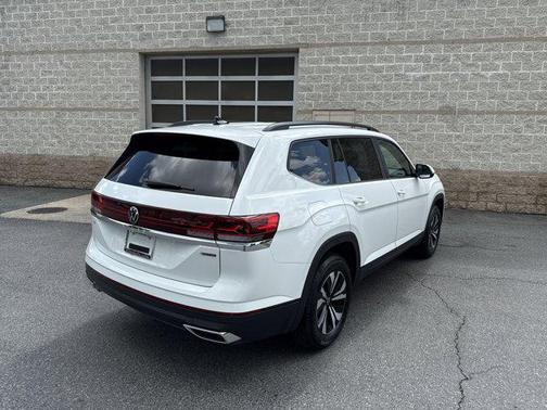 2025 Volkswagen Atlas 2.0T SE