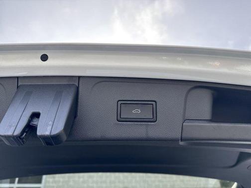 2022 Volkswagen Atlas 3.6L SE w/Technology