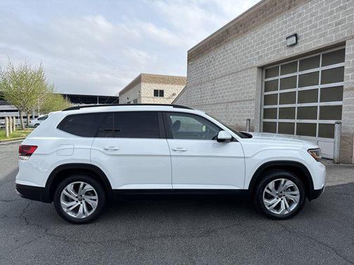 2022 Volkswagen Atlas 3.6L SE w/Technology