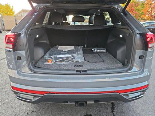 2026 Volkswagen Atlas Cross Sport 2.0T SE w/Technology 4MOTION