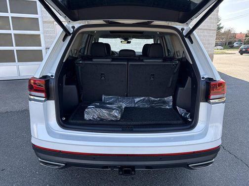 2025 Volkswagen Atlas 2.0T SEL