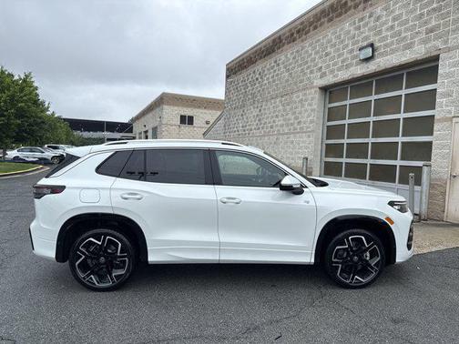 2025 Volkswagen Tiguan 2.0T SEL R-Line 4MOTION