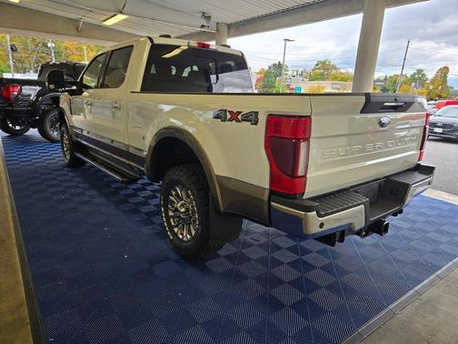 2022 Ford F-350 Lariat Super Duty