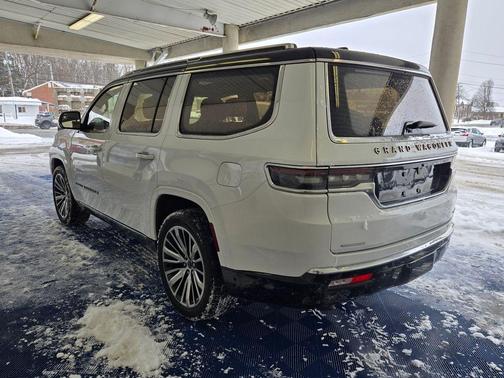 2023 Jeep Grand Wagoneer Series III
