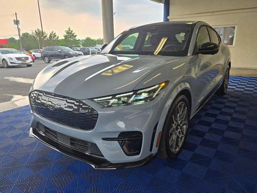 2025 Ford Mustang Mach-E GT