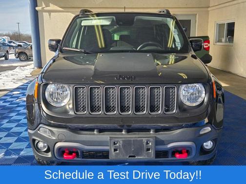 2023 Jeep Renegade Trailhawk