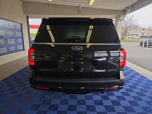 Agate Black Metallic 2023 Ford Expedition Limited