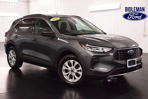 Carbonized Gray Metallic 2023 Ford Escape Active
