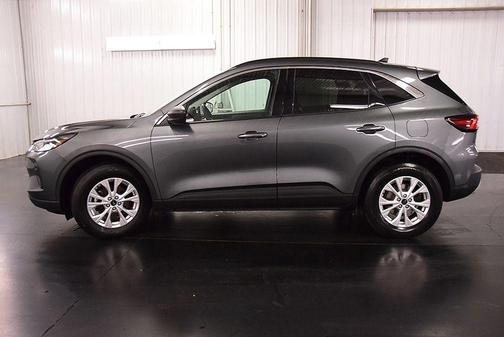 Carbonized Gray Metallic 2023 Ford Escape Active