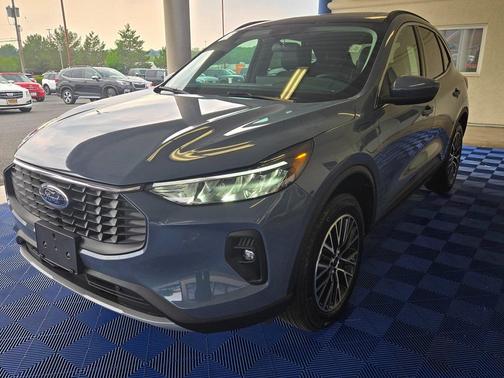 2025 Ford Escape PHEV