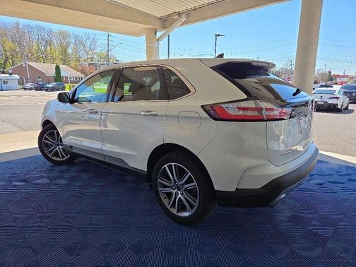 Star White 2022 Ford Edge Titanium