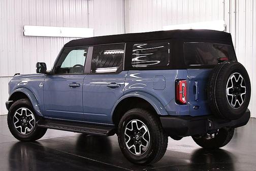 Azure Gray Metallic 2025 Ford Bronco Outer Banks