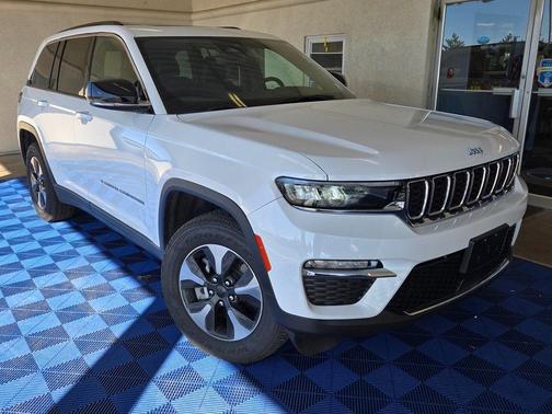 2024 Jeep Grand Cherokee 4xe Base