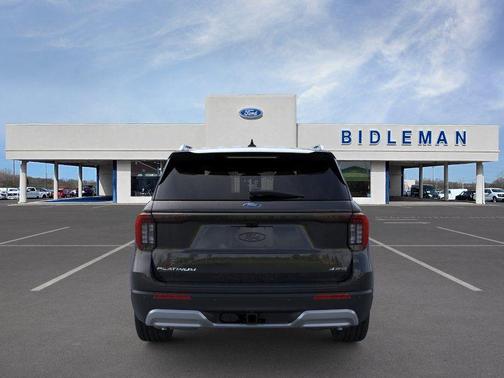 Agate Black Metallic 2026 Ford Explorer Platinum