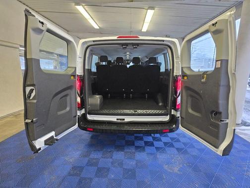 2024 Ford Transit-350 XLT