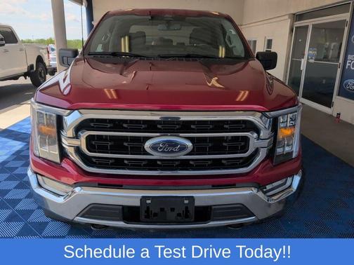 Rapid Red Metallic Tinted Clearcoat 2022 Ford F-150 XLT