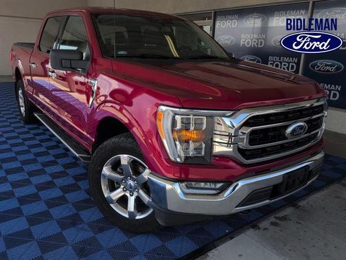 Rapid Red Metallic Tinted Clearcoat 2022 Ford F-150 XLT