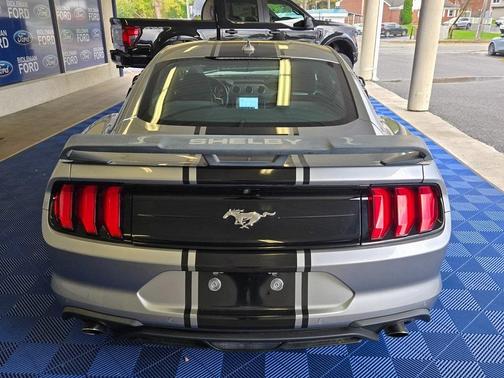 2020 Ford Mustang EcoBoost