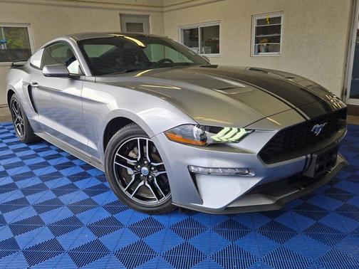 2020 Ford Mustang EcoBoost