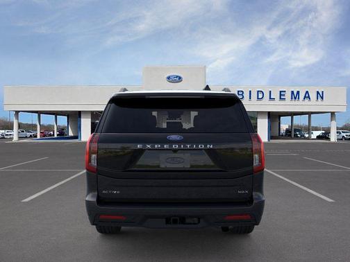 Agate Black Metallic 2026 Ford Expedition Max Active