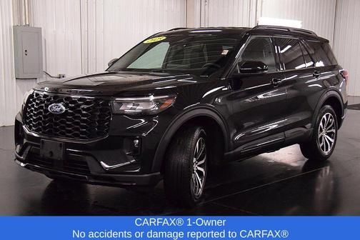 Agate Black Metallic 2025 Ford Explorer ST-Line