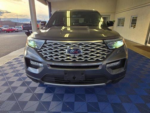 2022 Ford Explorer Platinum