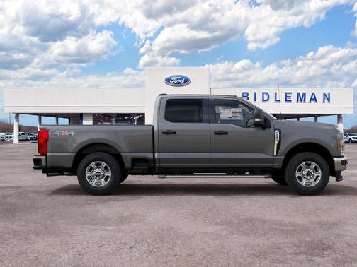 Carbonized Gray Metallic 2027 Ford F-250 XLT