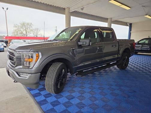Carbonized Gray Metallic 2022 Ford F-150 XLT