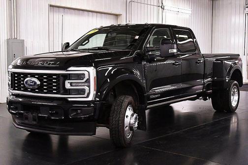 Agate Black Metallic 2025 Ford F-450