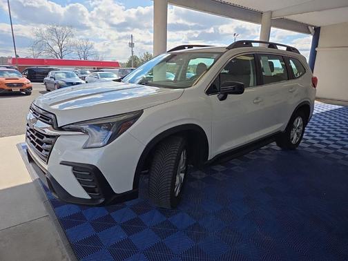 Crystal White Pearl 2023 Subaru Ascent Base 8-Passenger