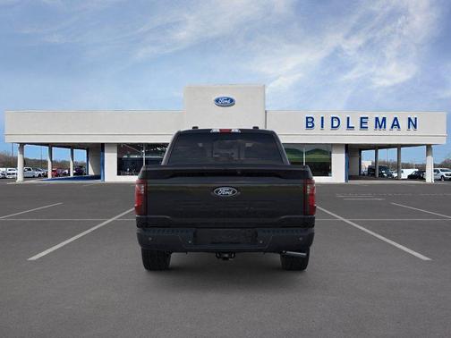 Agate Black Metallic 2026 Ford F-150 XLT