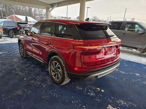 2025 Lincoln Corsair Premiere