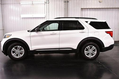 White Metallic 2024 Ford Explorer XLT