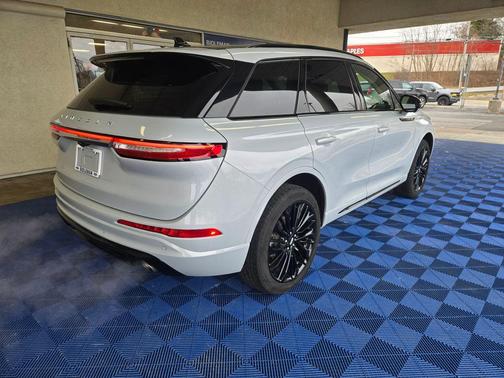 2025 Lincoln Corsair Reserve