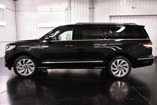 2024 Lincoln Navigator L Reserve