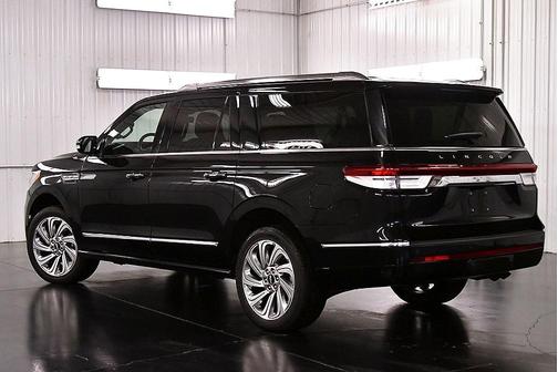 2024 Lincoln Navigator L Reserve