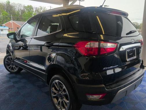Shadow Black 2022 Ford EcoSport Titanium