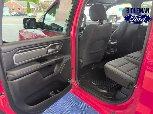 Flame Red Clearcoat 2022 RAM 1500 Big Horn