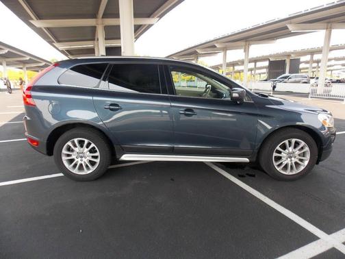 2010 Volvo XC60 T6