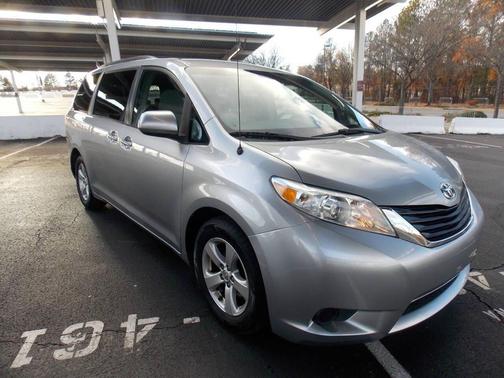 2013 Toyota Sienna LE